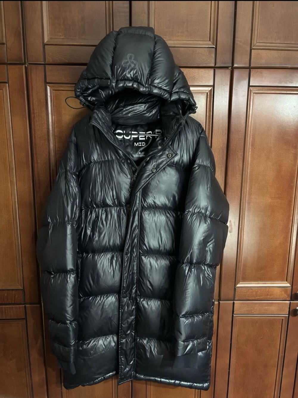 Aritzia TNA SuperPuff High Gloss Mid Winter Coat.